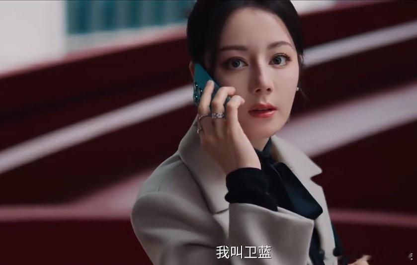 热巴新剧《虽然不能同时拥有一切》的片花截图，巴现在拍剧是完全无法怼脸了