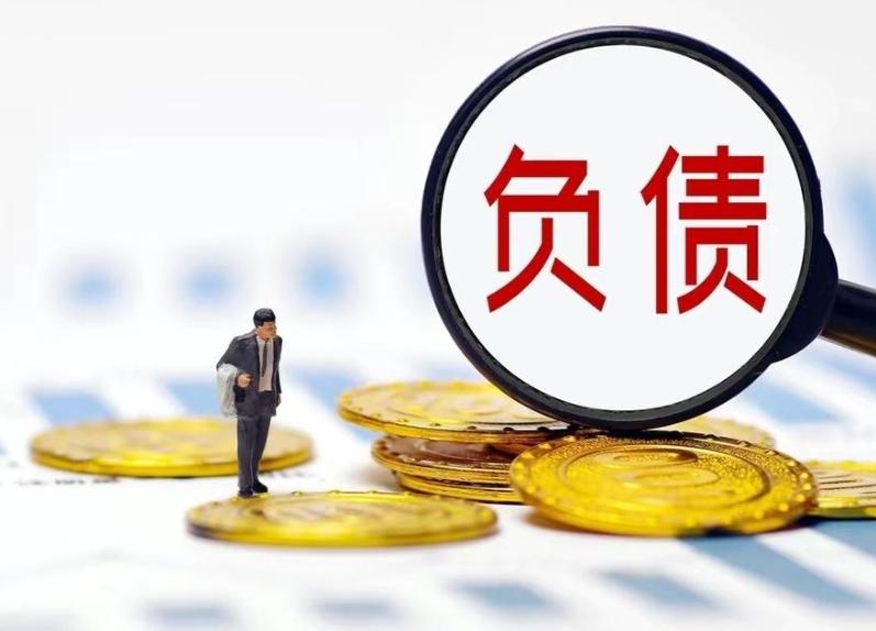 近年来常有人说，居民资产负债表失衡是消费一直起不来的根本原因。先看数据：房产