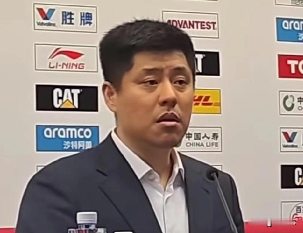 潘江谈山西队输球：“我们上半场打得太急躁。”“失误非常多。”“给自己