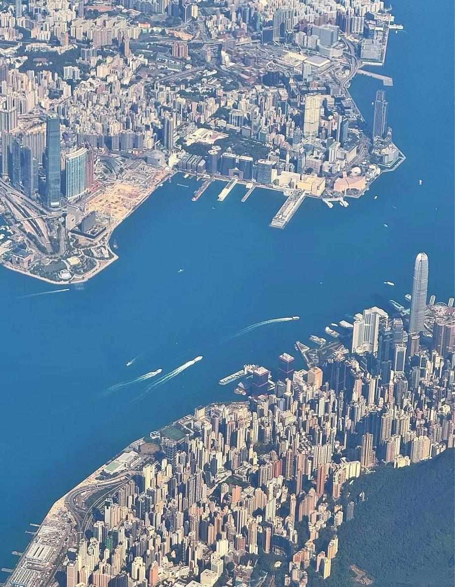 上帝视角看地球，能看出这是哪个城市吗？