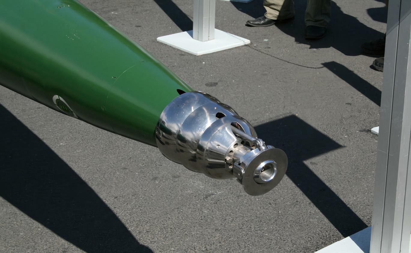 每天认识一件兵器俄罗斯“暴风”超空泡鱼雷“暴风”超空泡鱼雷是苏联研制的一种超空