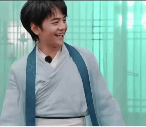 丁真表演的淫贼，这……太儿戏了吧放他回草原不行吗？​​​