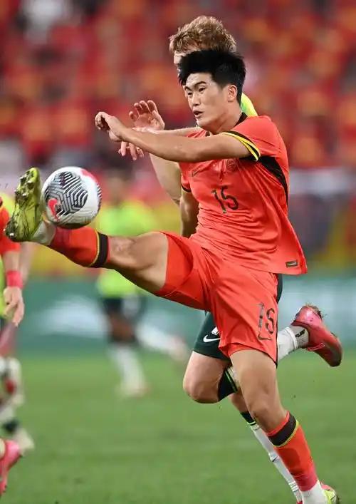 进球了，连进2球，中国队2-0越南，太激动人心！U23男足亚洲杯半