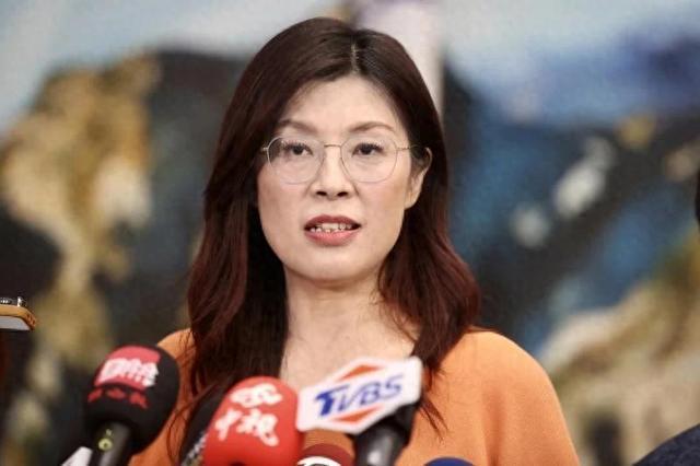 郑丽文这句话，算是把岛内很多和平话术的底给掀了。“和平不是口号，是巨大而繁复