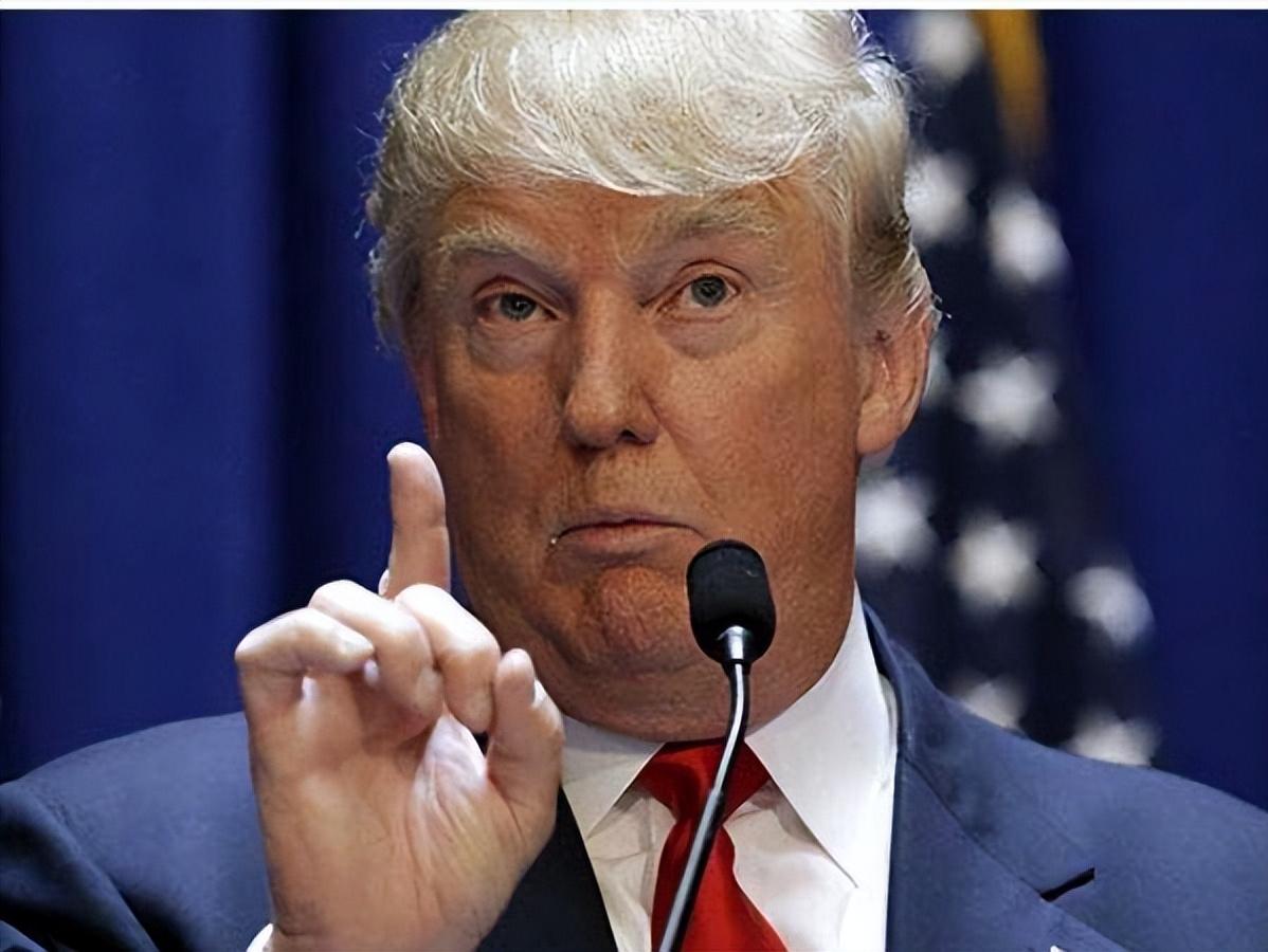 这一仗打下来，特朗普失去了当凯撒的可能。冷战刚结束那段时间，西方历史学界曾热衷