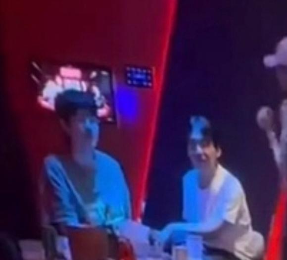 郭麒麟商K风波可以知道如今有些观念多么离谱…网上曝光一段曝郭麒麟严浩翔去ktv的