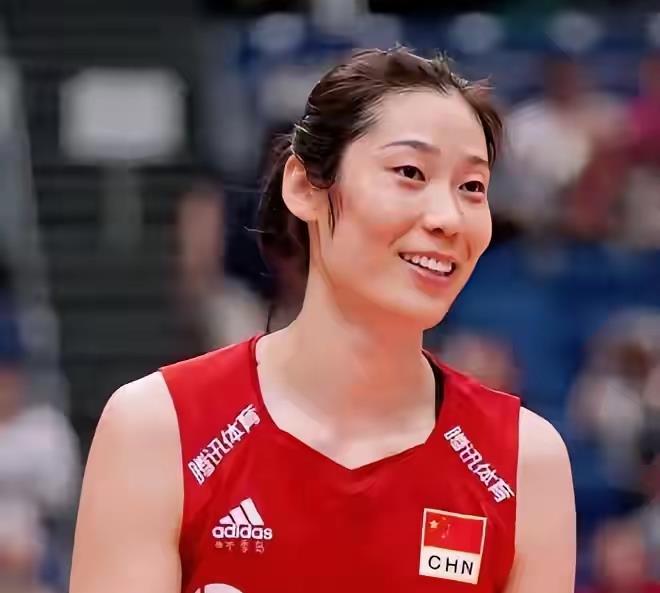 中国女排历史上最伟大的十位主攻手,李盈莹未上榜,张蓉芳第四!一、朱婷二、郎平
