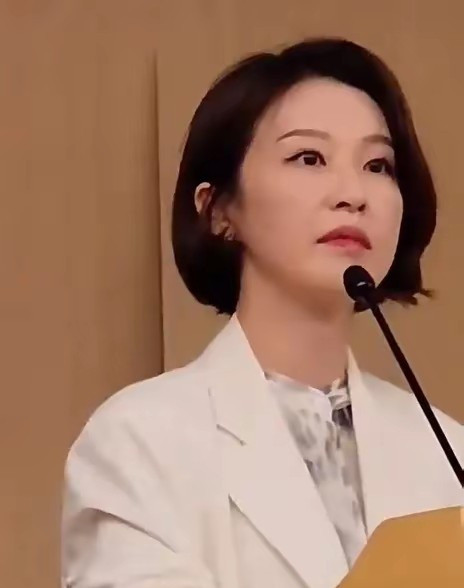 李在明上任提拔心腹引热议韩国政坛这回可真是炸了锅！李在明