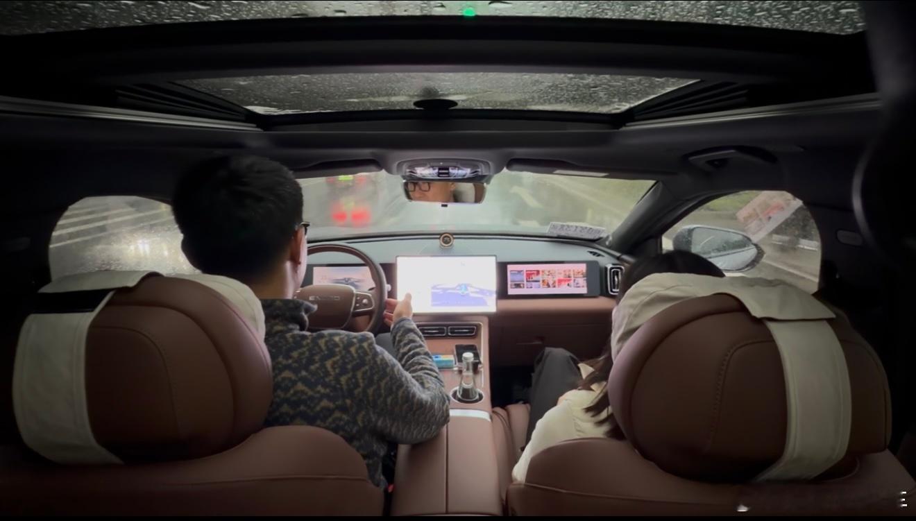 什么是好的辅助驾驶？是特斯拉那种一年五六万的FSD，还是先买几十万的车，然后才能