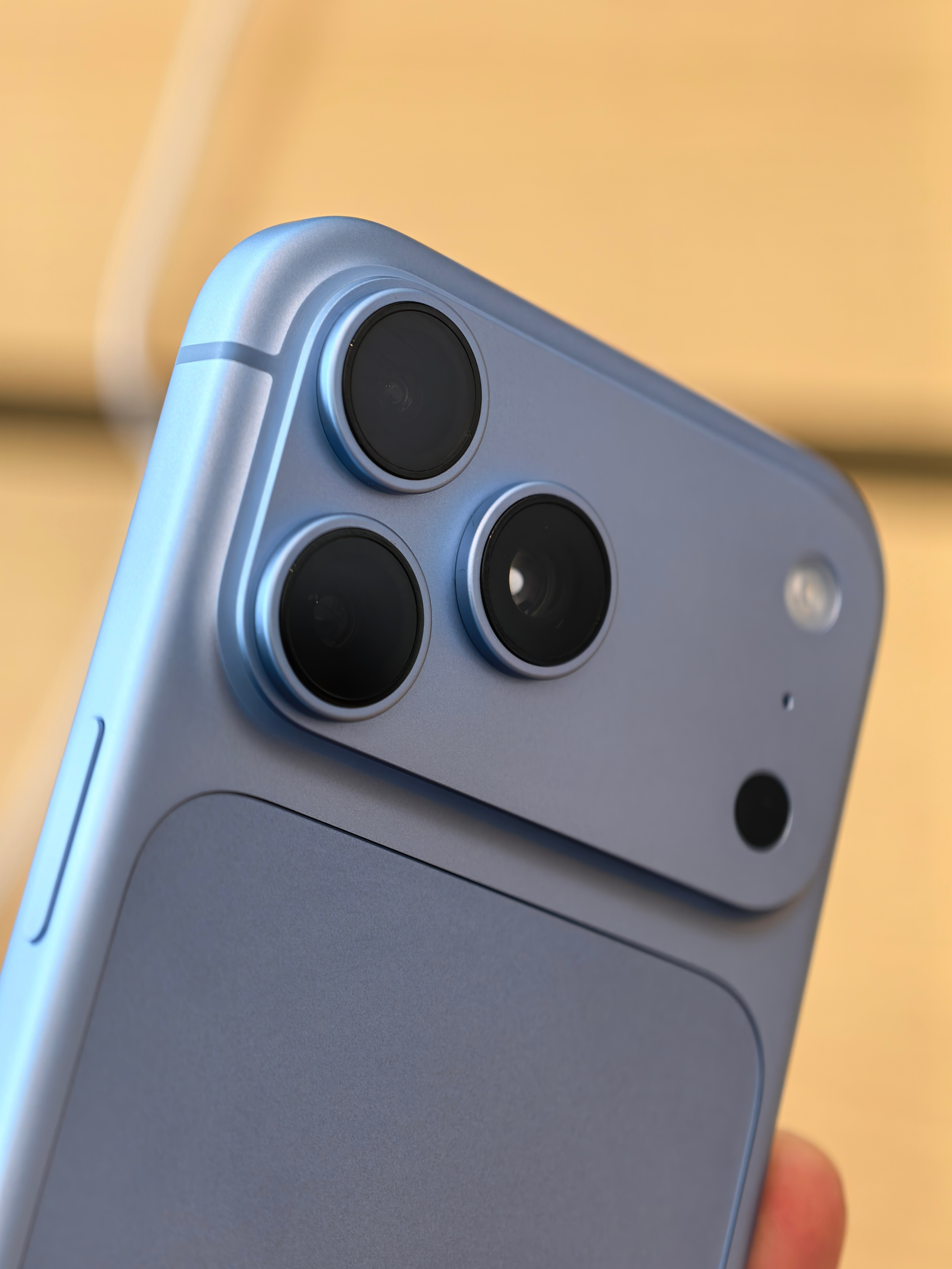 谁买内裤蓝iPhone18Pro还是华为