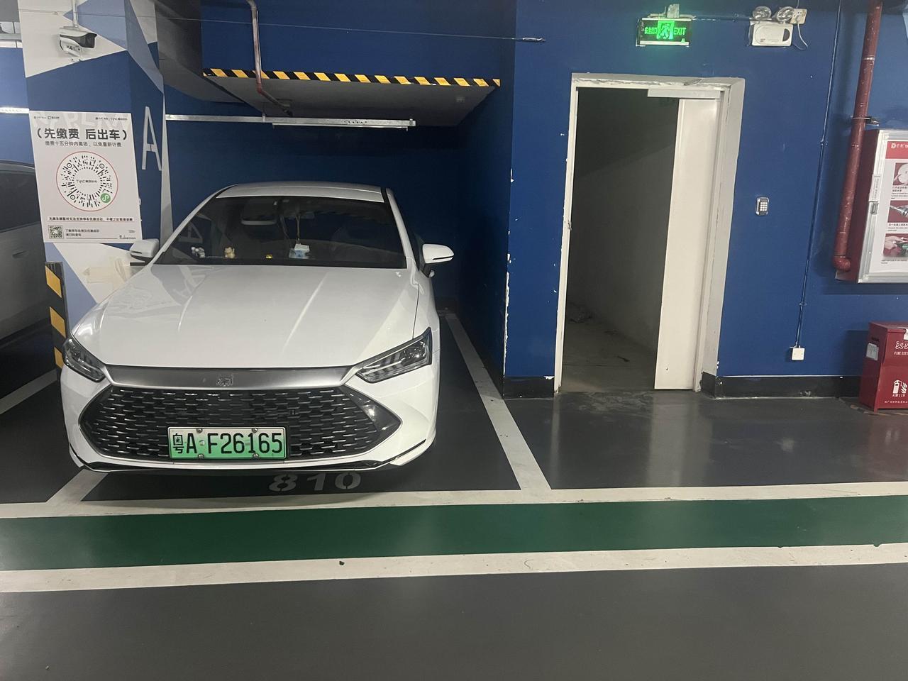 告别“抢车位”！广州一小区产权车位热销，业主直呼“停车终于不用愁了”近日，广州