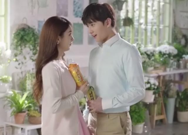杨洋告白赵丽颖: 以后我的零食我的床都是你的 郑爽怎么办呢图片