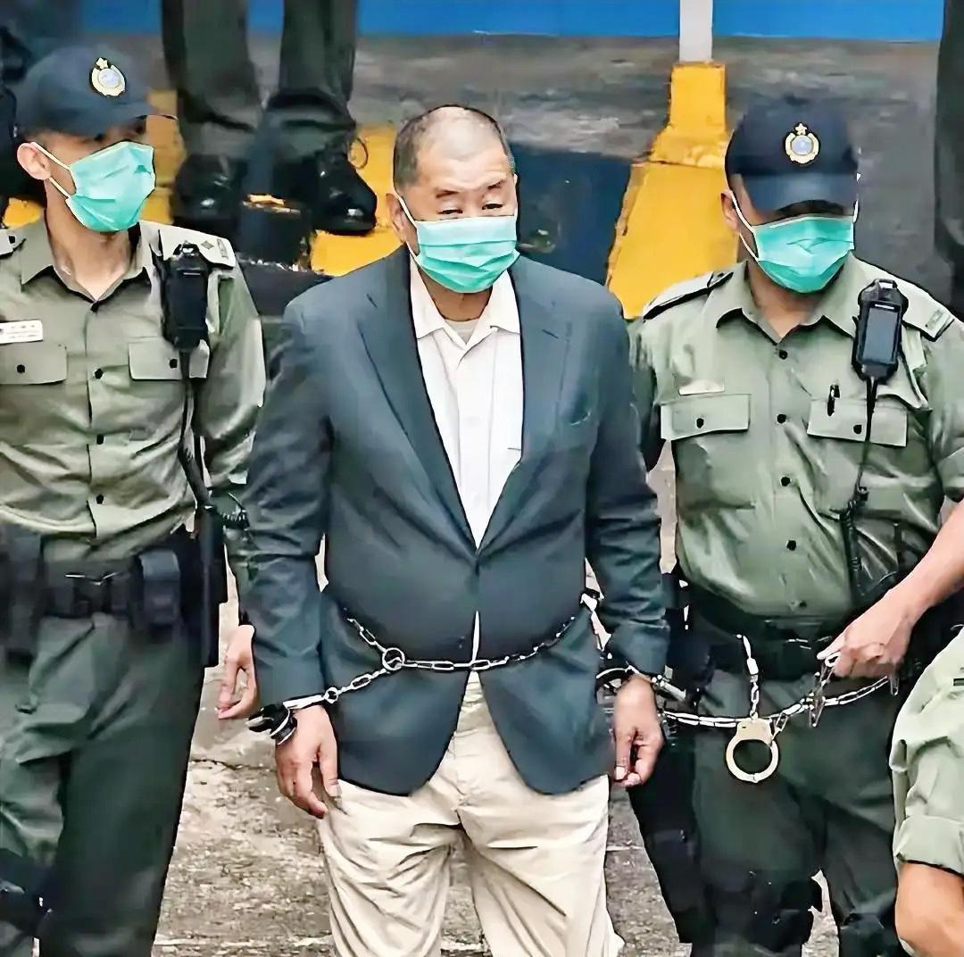 台独顽固分子这下彻底睡不着了！12月15日，乱港头目黎智英的最终裁决在香港西