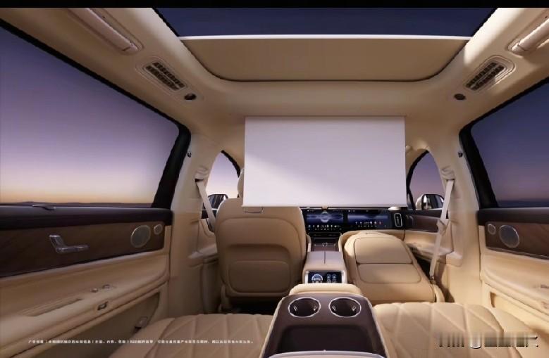 现在看来余承东这次发布享界S9的做法，绝对有高人指点，既没有搞花哨炒作，也没