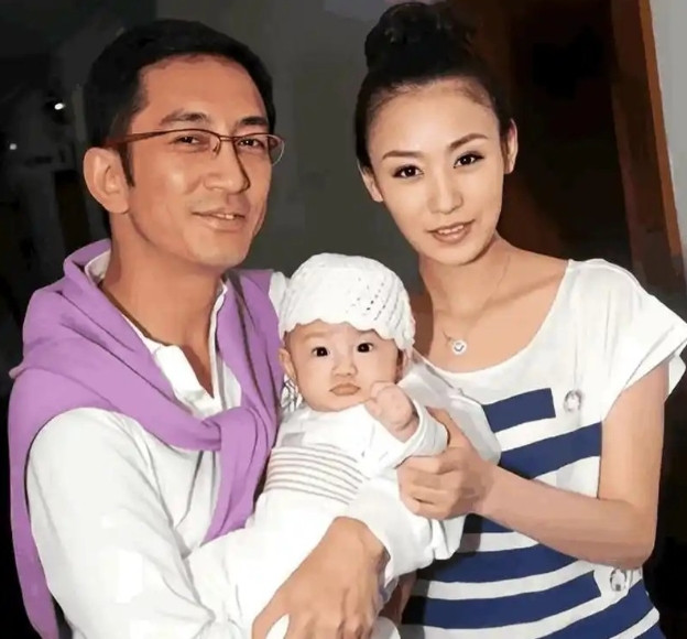 2007年，43岁的吴启华花650万，娶了22岁的石洋子。没想到婚后，石洋子就将