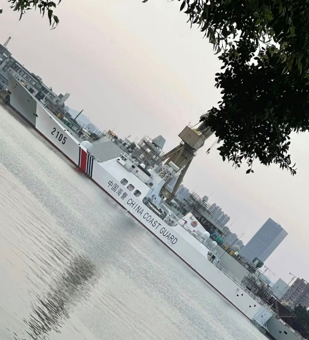 海警2105舰，101型喷水推进​