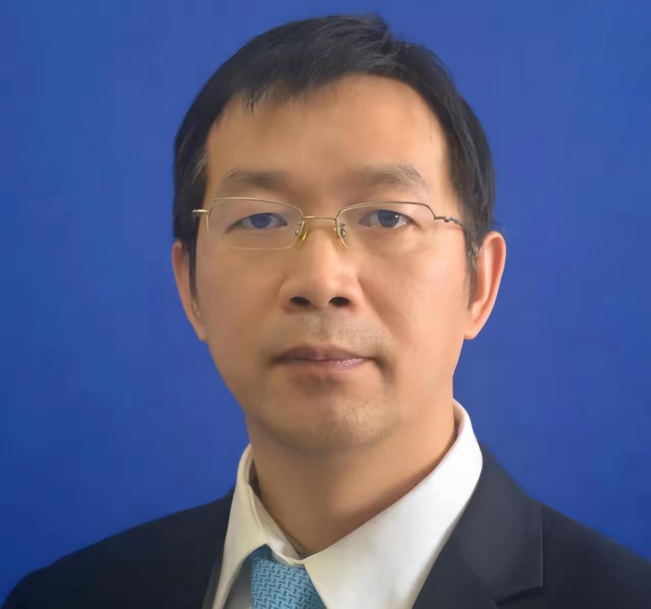 突然发现非常多的网友说向欧盟告状，因为星宇违规裁员，要求欧盟严惩这家企业。话说，