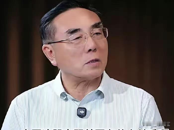 A股总在3000点晃悠，真赖不着美国！刘纪鹏这话说得够直白：咱股市跟美国有啥
