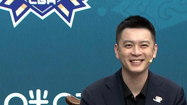 1-1,北京广厦谁夺冠?杨鸣的答案很直接,直言不讳点出裁判问题