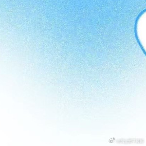 生活手记此刻不妨对着镜子微笑，你眼里的光芒胜过万千星辰。别用他人的花期丈量自己的