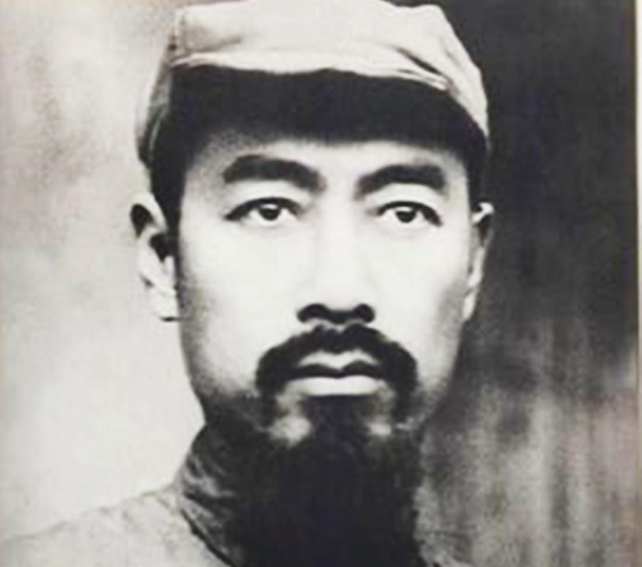 1935年2月，一支特殊的队伍——“红军川南游击纵队”在云南扎西一带成立，他们的