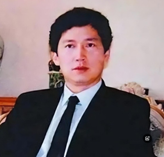 “她比我大40岁！晚上睡在我旁边的时候，我浑身都起鸡皮疙瘩，”1993年，这个继