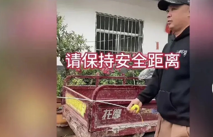 “行人安全距离”梗开始被玩坏了，韩庭长这是要流芳百世啊。这几天网络都被青岛