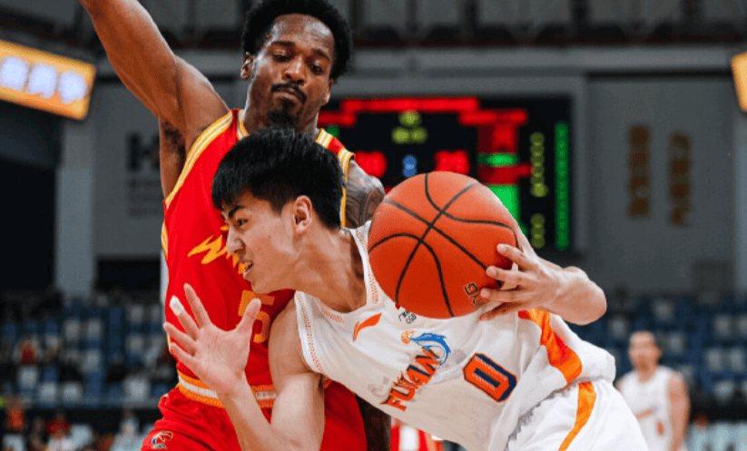 福建分享对阵广厦赛场图集: 外线低迷, 客场遭遇三连败