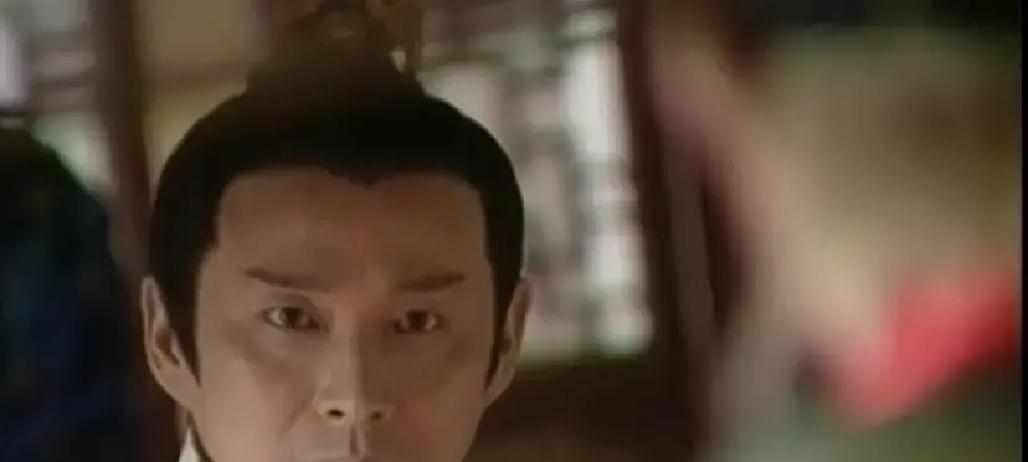 岳父是当朝太师，他查个案子居然不用？你说他傻不傻。庞太师当年把闺女嫁他，图的