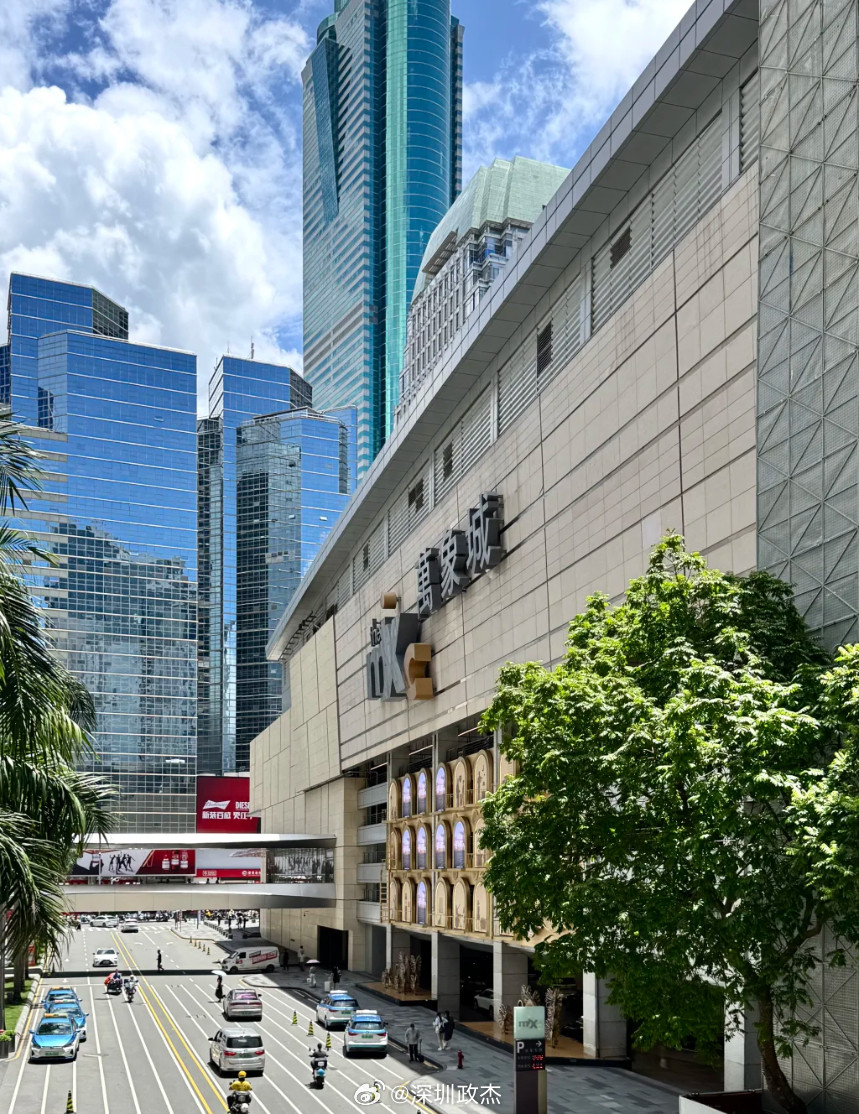 深圳2025年商城营业额：宝安大悦城7月12号开业，营业额10亿，超2000万客