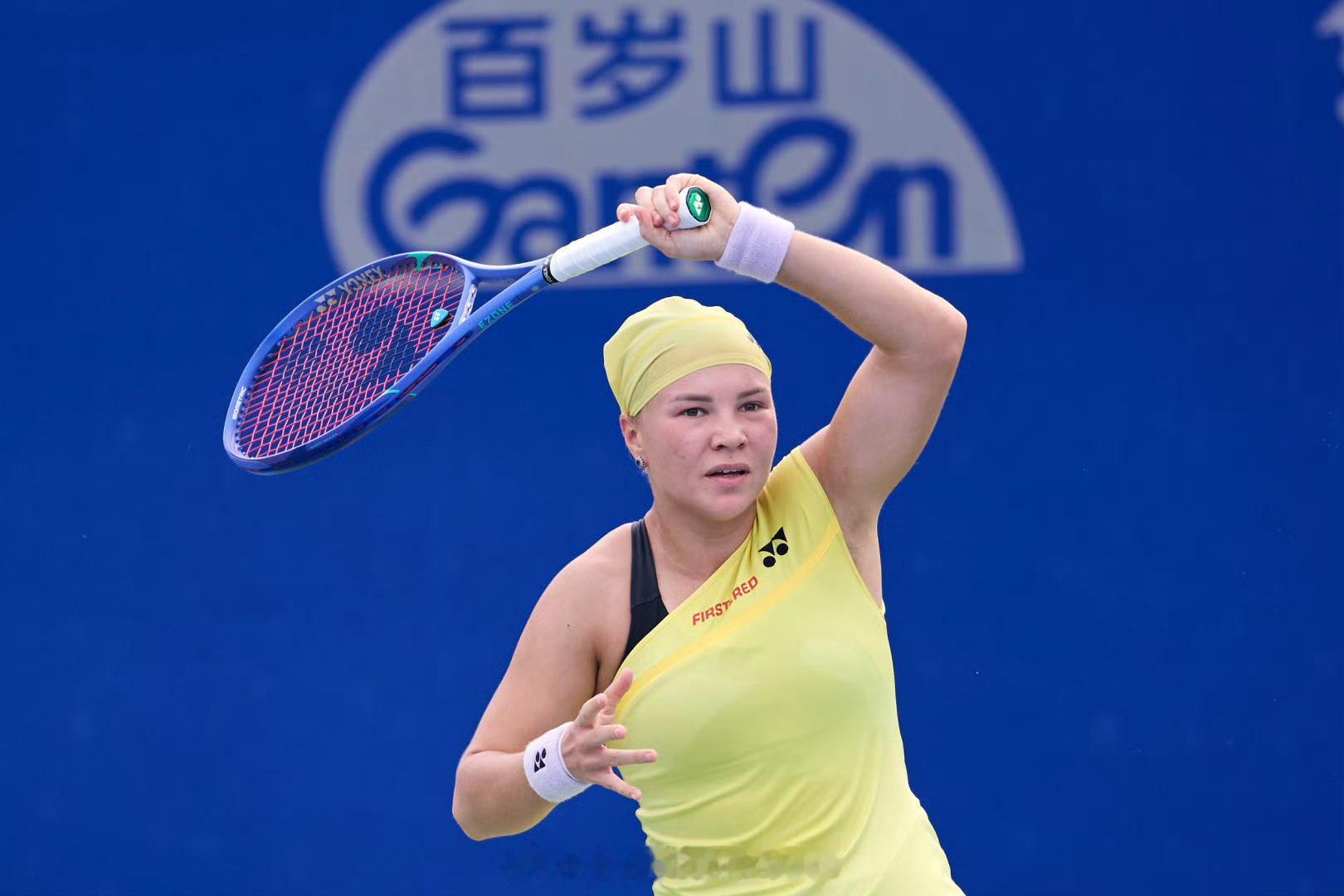 2026武网女单第三轮，11号种子施耐德7-5/6-3击败6号种子穆霍娃，职业