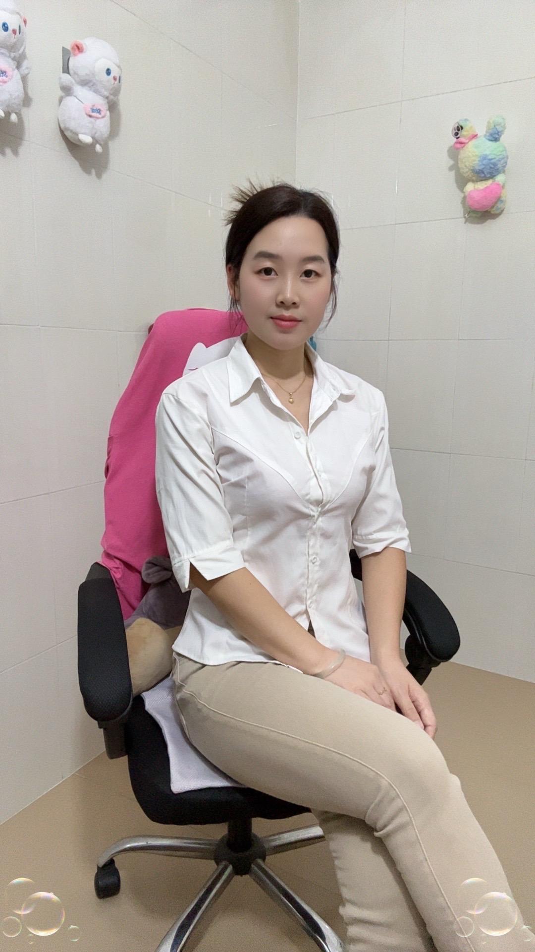 如果你有钱了，女人都是免费的，你有300万、500万、1000万，你就...