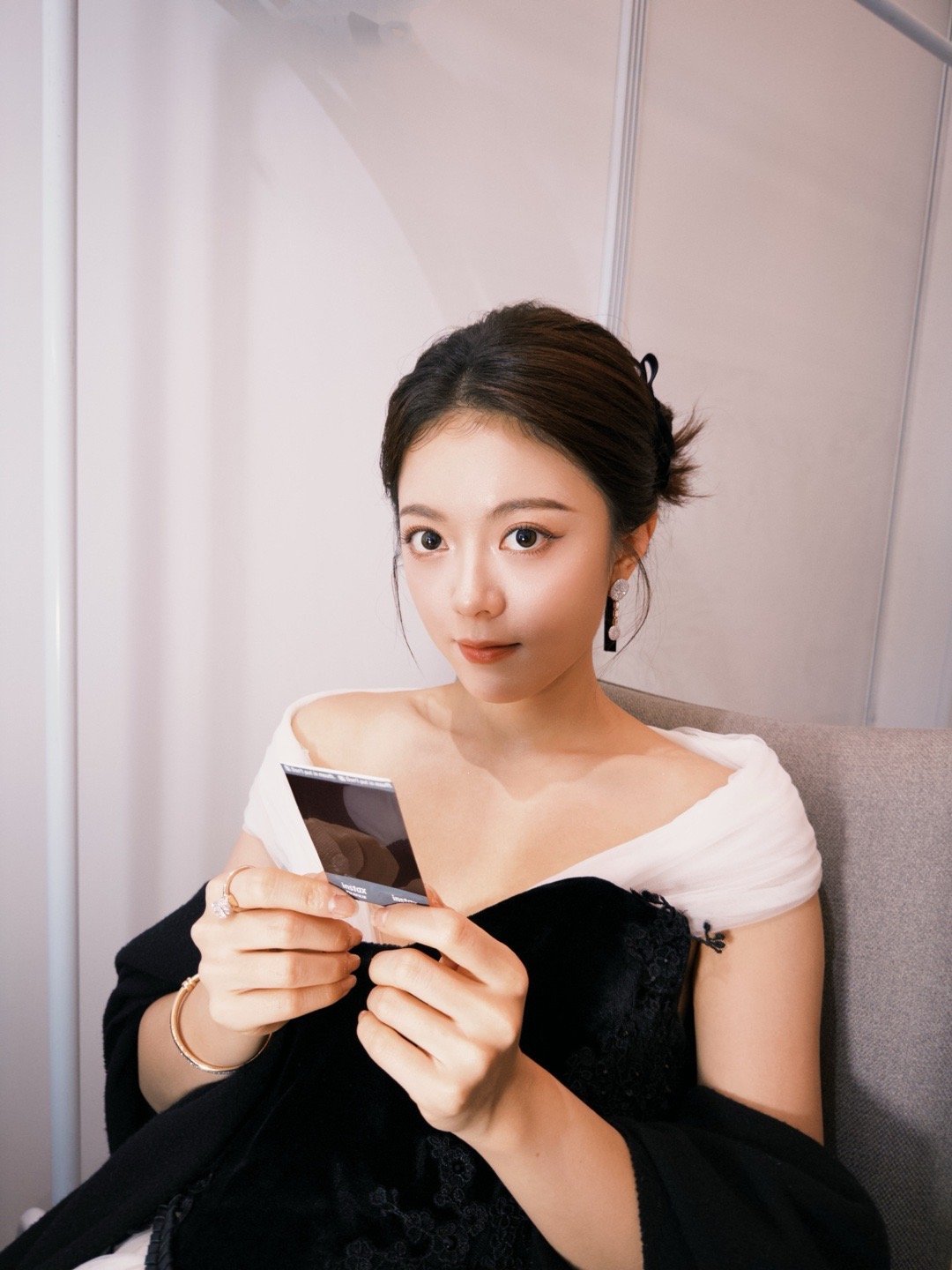 投稿赵今麦·一颗温润的粉珍珠