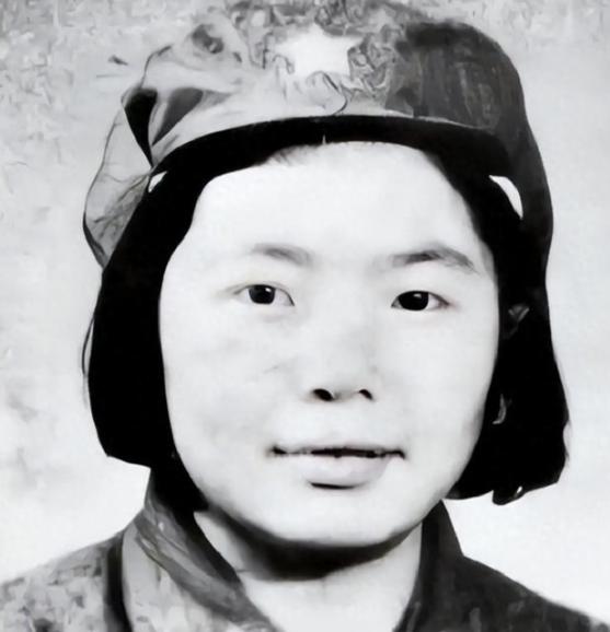 “她肯定被美国大兵侮辱过！”，1953年，志愿军唯一被俘女兵回国后，遭遇婚变，被