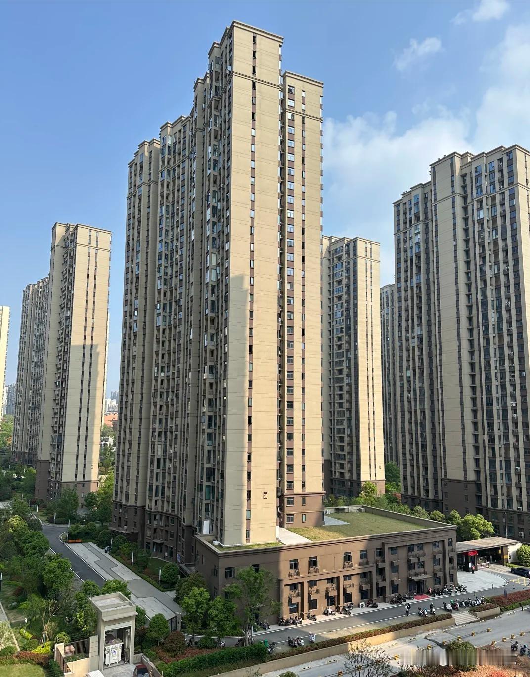 2026年买房建议：两类人容易后悔，可以提前留意买房是大事，选对了省心，选错了