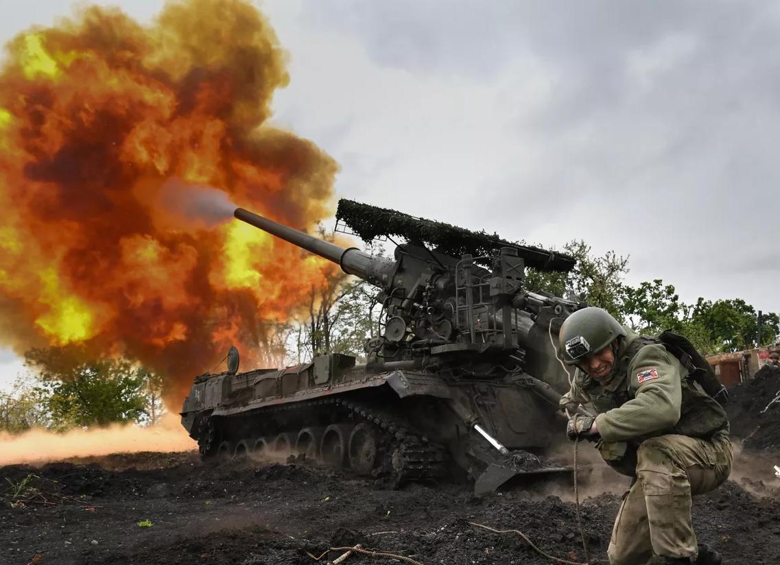 有人嘲讽俄军拉胯,理由是一座红军城打那么久都没打下来。说这话的人估计是不知道,就