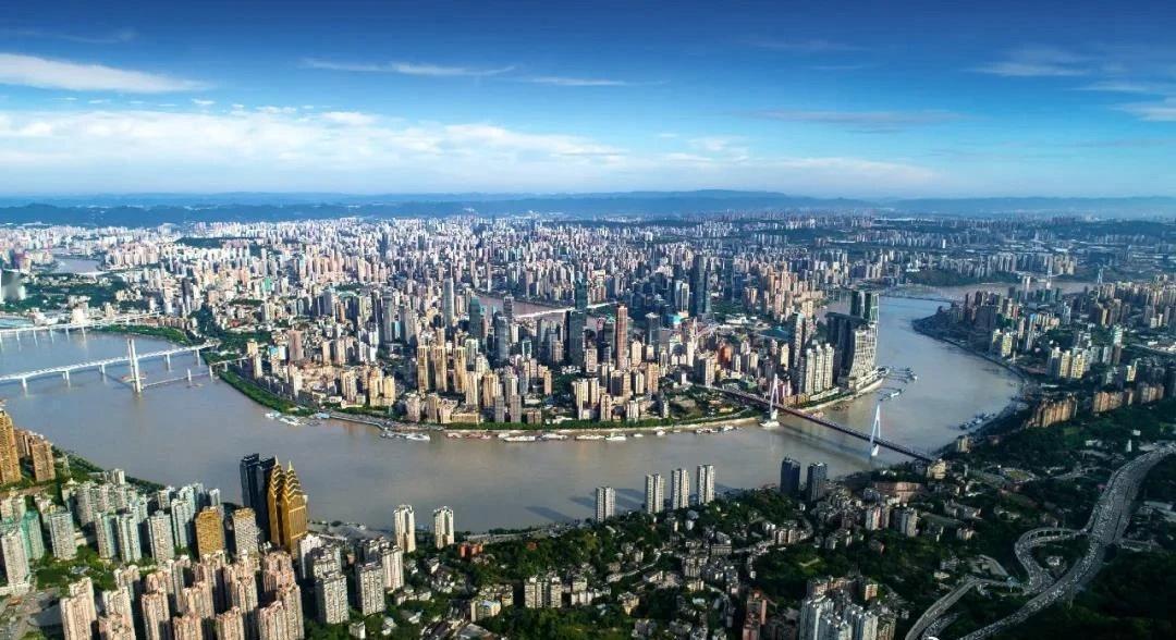 【运送乘客超3400万人次！重庆轨道交通双节成绩单出炉】10月9日，重庆交通开