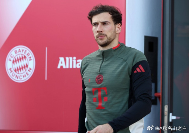 据《都灵体育报》报道，今年夏天，尤文图斯将全面升级阵容，尝试引进穆阿尼和格雷茨卡