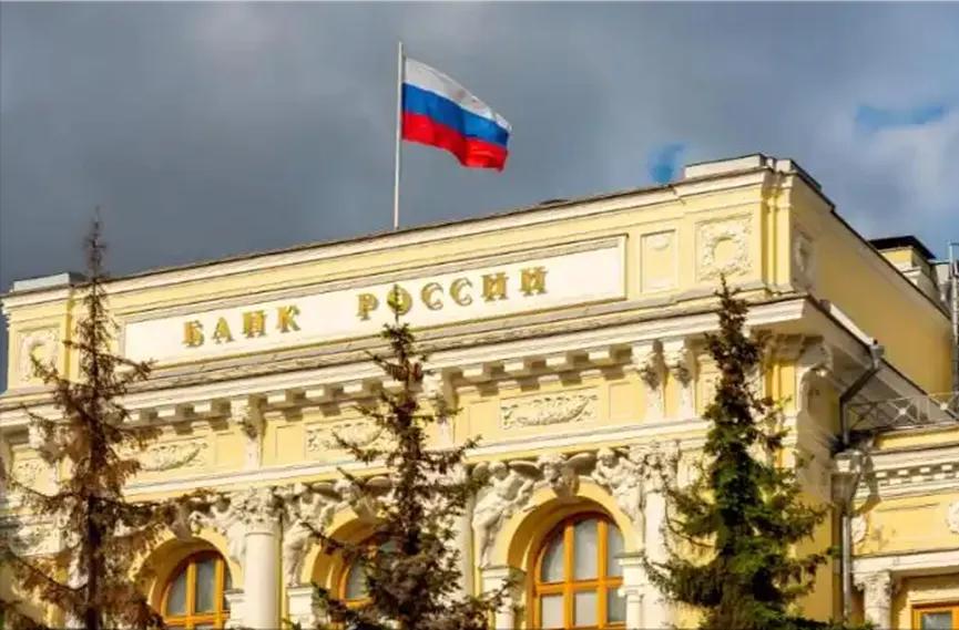 中俄的基本国情是不同的。俄罗斯不缺粮食，不缺能源，关起门来是可以过日子的，而且它