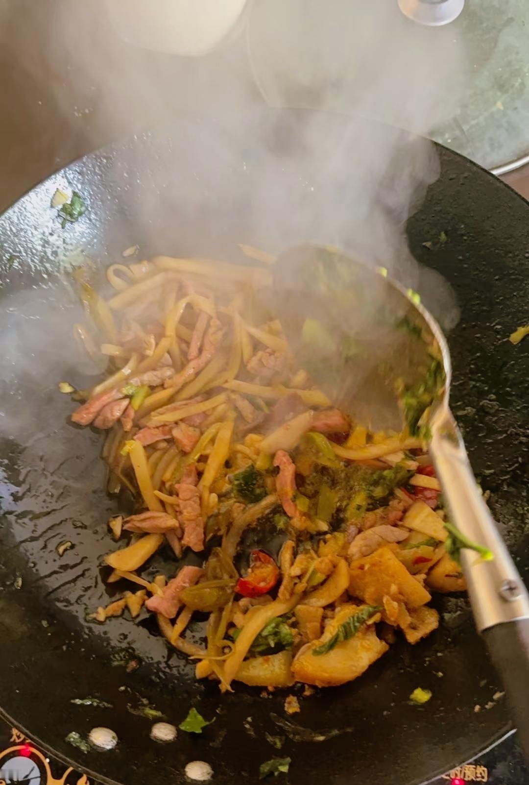 江苏彩礼火了江苏彩礼：5个9万9五金一钻：五金8W，一钻2W一果一驾：iP