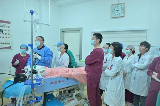 深圳22岁女子6年无法正常吃饭！竟是因为“大门”失灵了。六年了，终于能好好吃