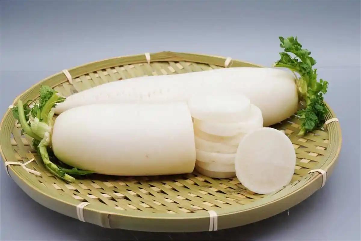 紧急提醒！无数中老年被骗，医生：冬天这口“小人参”不能错过张阿姨花五千买“冬补