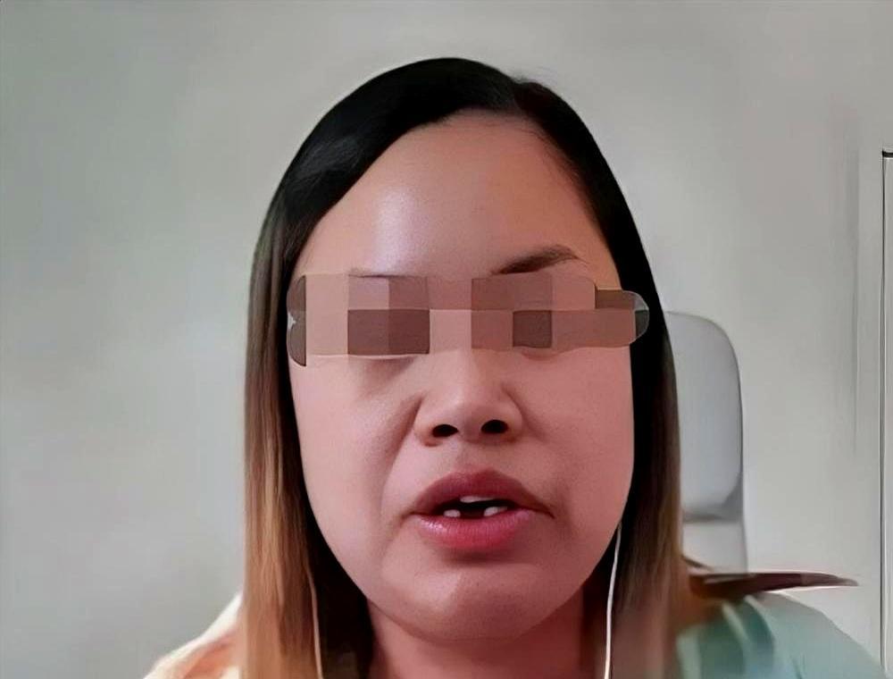 在美国15年，凤姐的牙掉了，却没钱补。你以为的美国梦是华尔街敲钟，但凤姐的