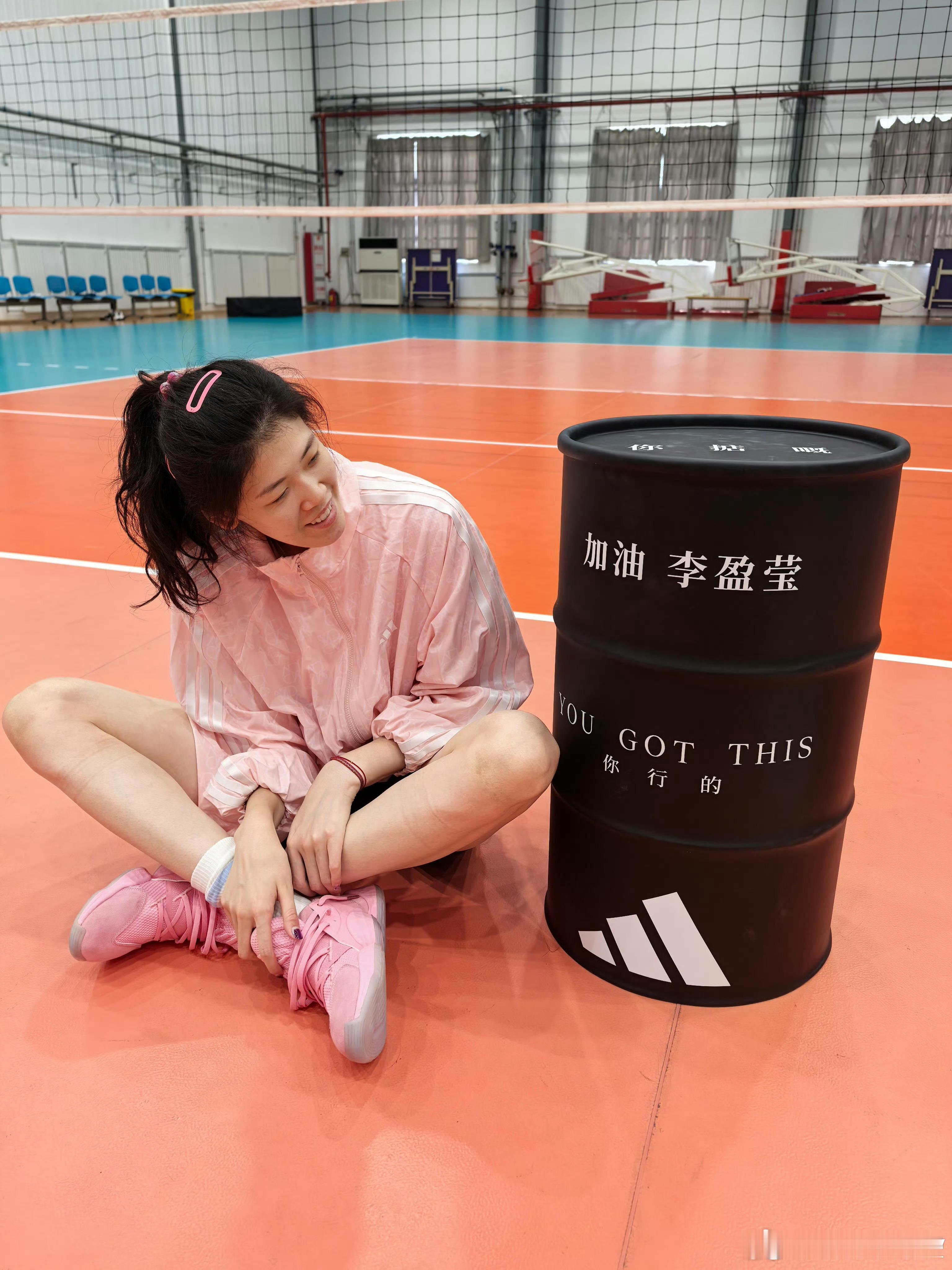 李盈莹加盟米兰未成行的主要原因并非转会协议或竞技水平问题，确实是因为伤病。基于医