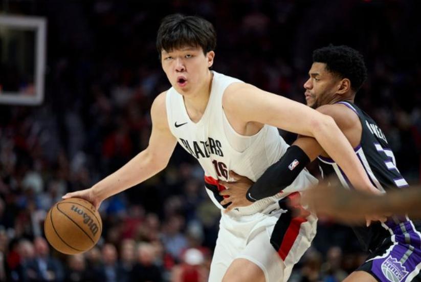 17分钟轰16分4篮板3盖帽！开拓者：杨瀚森已经疯了……NBA季前赛，开拓者