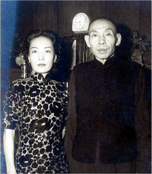 1915年，28岁的杜月笙迎娶沈月英，宴席整整摆了10天。然而，婚后不久，不甘寂