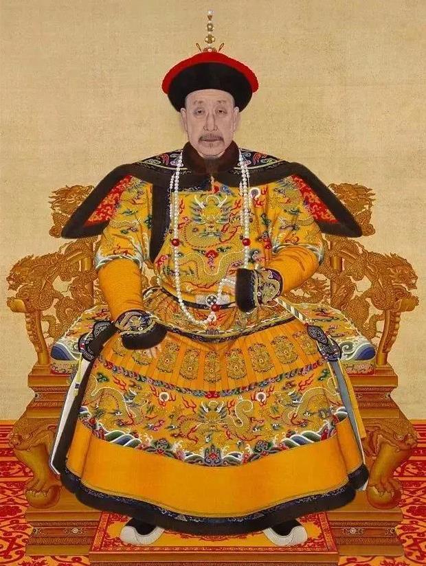 乾隆的人生，毫无乐趣可言他不抽烟，觉得对身体不好他不喝酒，觉得对身体不好生