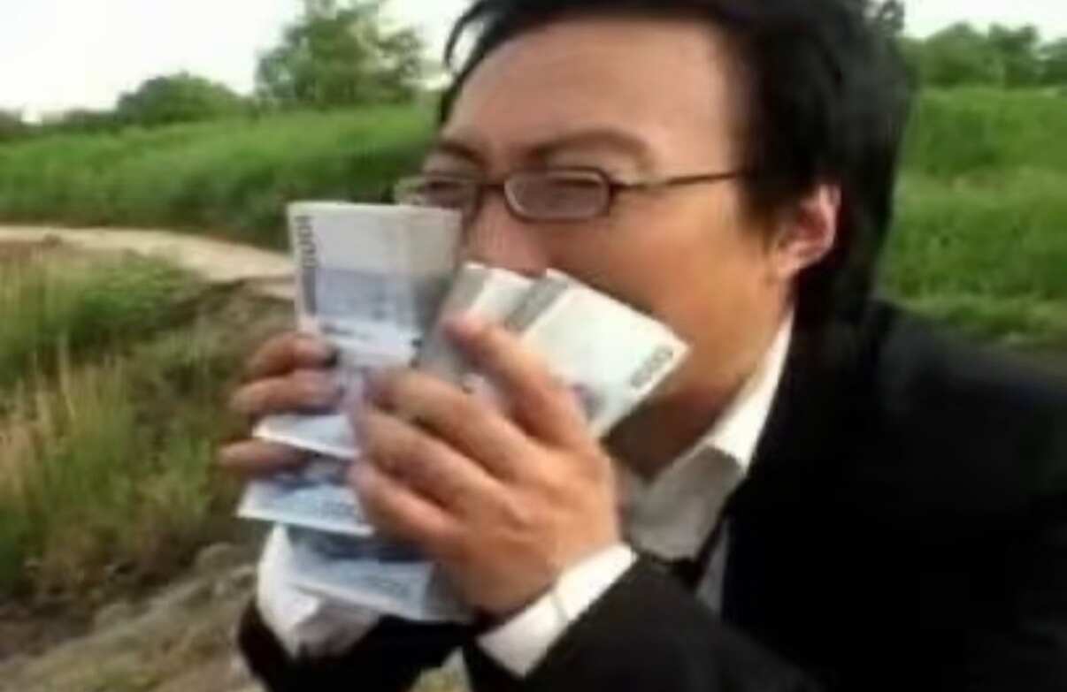 到底什么时候才能不迷恋这种贪婪的头像...