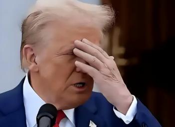 现在终于知道特朗普为什么要着急忙慌的访华了，原来是美国国内已经火烧眉毛了。 
