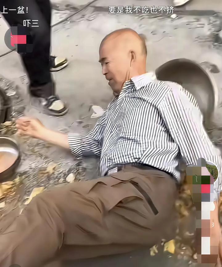 河南林州就那么穷吗？连碗饭都还需要抢吗？刚刚看一个视频，林州一个农村办喜事